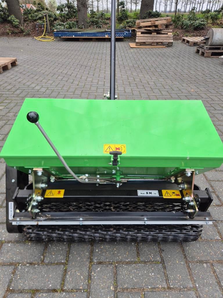 Graszaai machine met rol 75cm, Tuin en Terras, Ophalen, Zo goed als nieuw, 20 m² of meer, Gras