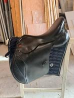 Kent & Masters veelzijdigheid zadel 17,5 inch zeer netjes, Ophalen, Zo goed als nieuw, Recreatie