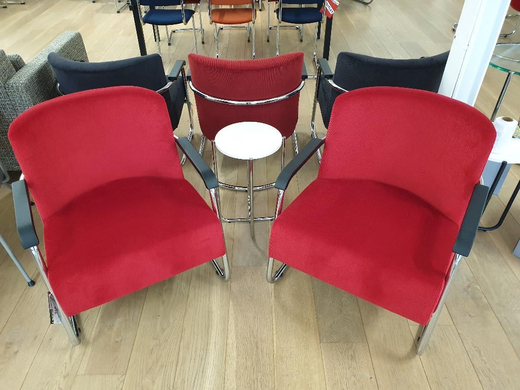 Gispen Today JDB 602 fauteuil I Manchester ribstof I Outlet, Huis en Inrichting, Fauteuils, Zo goed als nieuw, Hout, Metaal, Stof