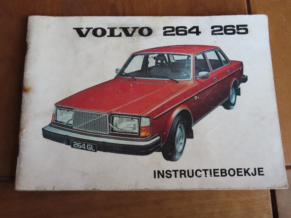 Instructieboek Volvo 264, Volvo 265 1975, Ophalen of Verzenden