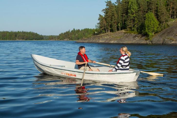 Terhi Saiman (bj 2005), Watersport en Boten, Vis- en Consoleboten, Gebruikt, 3 tot 6 meter, Overige brandstoffen, Polyester