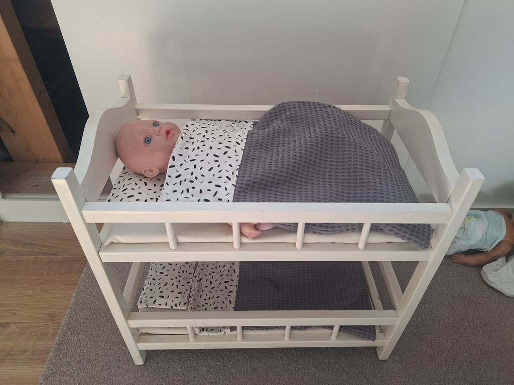 Houten poppenbed (stapelbed) - nog prima voor volgende ronde, Ophalen of Verzenden, Gebruikt, Overige typen