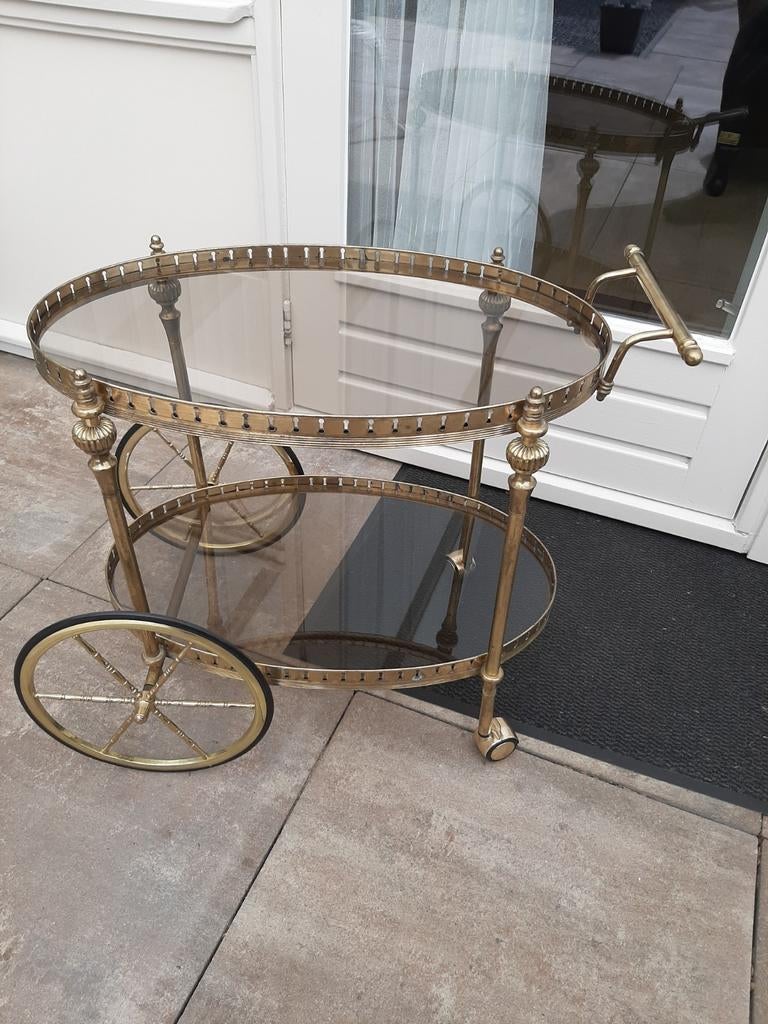 Mooie serveerwagen uit de jaren zestig, Ophalen, Wieg