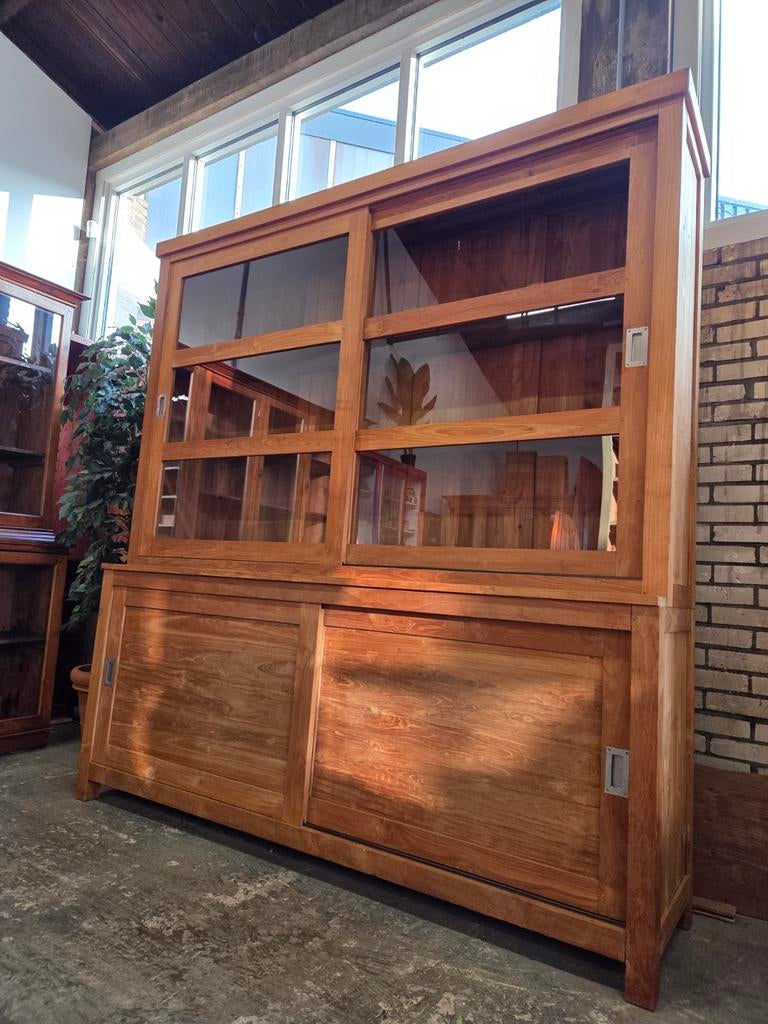 Prachtige schoolkast ~ vitrinekast ~ buffetkast ~ boekenkast, Huis en Inrichting, Kasten | Buffetkasten, Ophalen, Met deur(en)