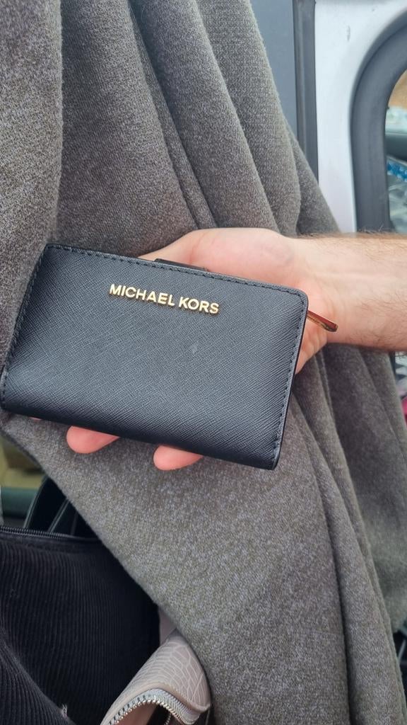 Portemonnee Michael Kors, Sieraden, Tassen en Uiterlijk, Portemonnees, Overige merken, Zwart, Ophalen of Verzenden, Zo goed als nieuw