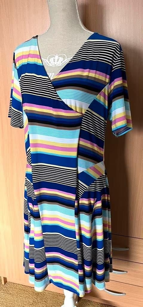 Magna jurk maat 46/48[v], Ophalen of Verzenden, Zo goed als nieuw, Overige kleuren, Jurk