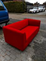 Rode 2-zits bank van wol in Gelderland 4800, Huis en Inrichting, Ophalen, Gebruikt, Tweepersoons, 75 tot 100 cm