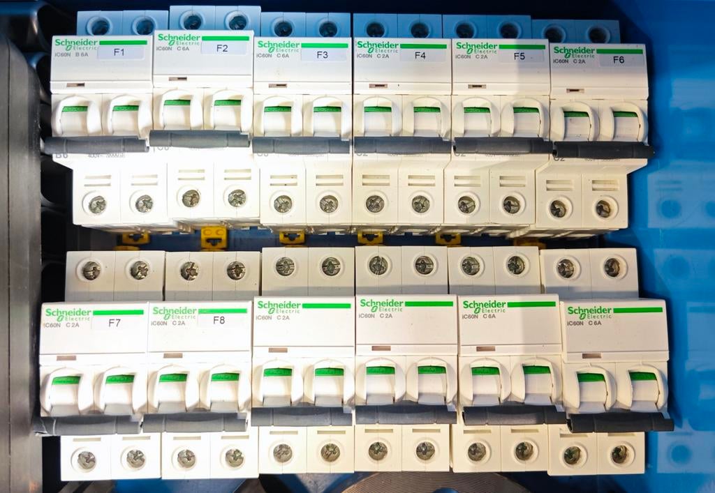 Schneider Electric iC60N installatieautomaten, Ophalen of Verzenden