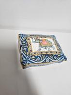 Wedgwood Blue elephant kaartenhouder voor €50,-, Ophalen of Verzenden