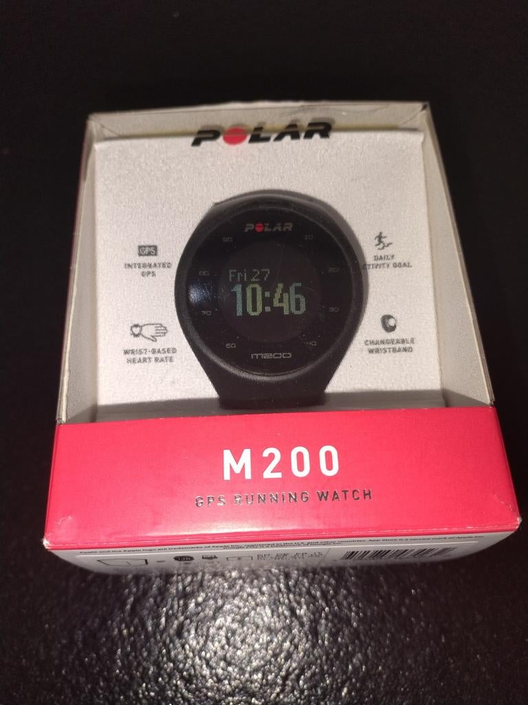 Polar M200 GPS Hardloophorloge met Hartslagmeting, Gebruikt, Zwart, Ophalen of Verzenden, Waterdicht
