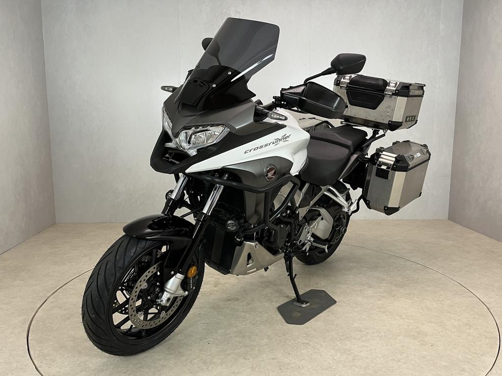 Honda VFR 800 XF CROSS RUNNER (bj 2016), Motoren, Cco@honda-eu.com, Stroombaan 4
1181 VX  Amstelveen, Honda Motor Europe Ltd, Bedrijf
