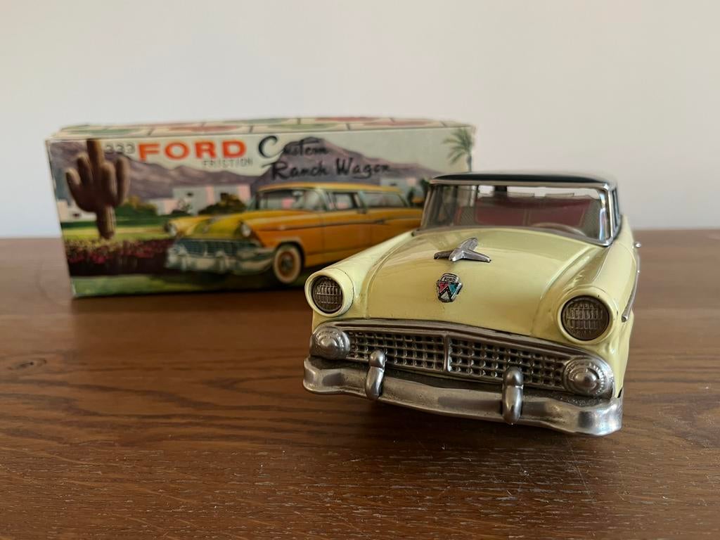 Bandai Ford Custom ranch wagon, Antiek en Kunst, Antiek | Speelgoed, Ophalen of Verzenden