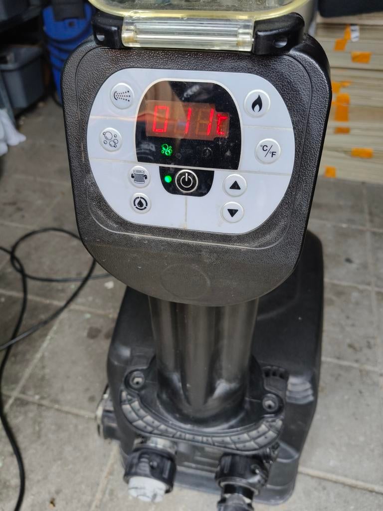 Intex Pure Spa Filterpomp met Zoutwatersysteem, Tuin en Terras, Bubbelbaden en Hottubs, Ophalen, Gebruikt, Pomp