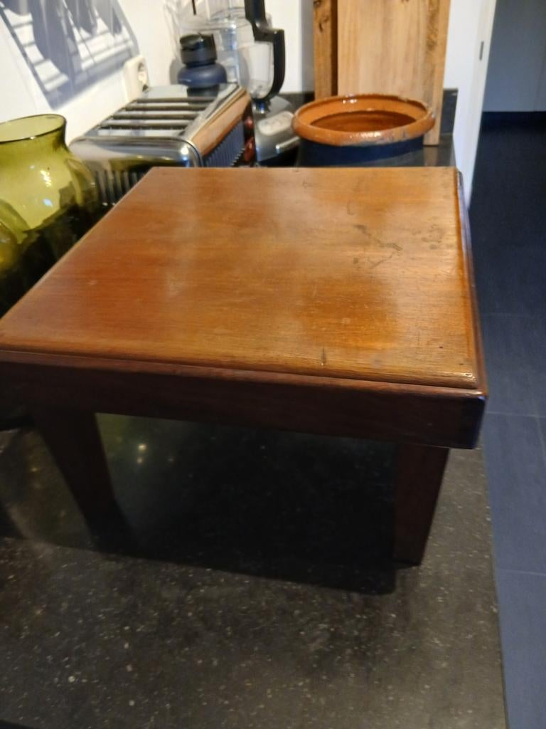 Amsterdamse school? Masief oud houten tafeltje, Ophalen of Verzenden, Vierkant, Hout, Minder dan 55 cm