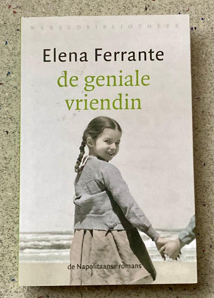 De geniale vriendin door Elena Ferrantie, Boeken, Romans, Zo goed als nieuw, Europa overig, Verzenden