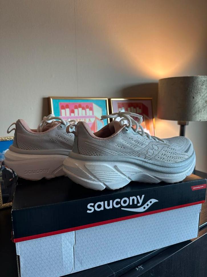 Saucony Hurricane 25 hardloopschoenen - maat 41, Kleding | Dames, Schoenen, Zo goed als nieuw, Sportschoenen, Ophalen of Verzenden