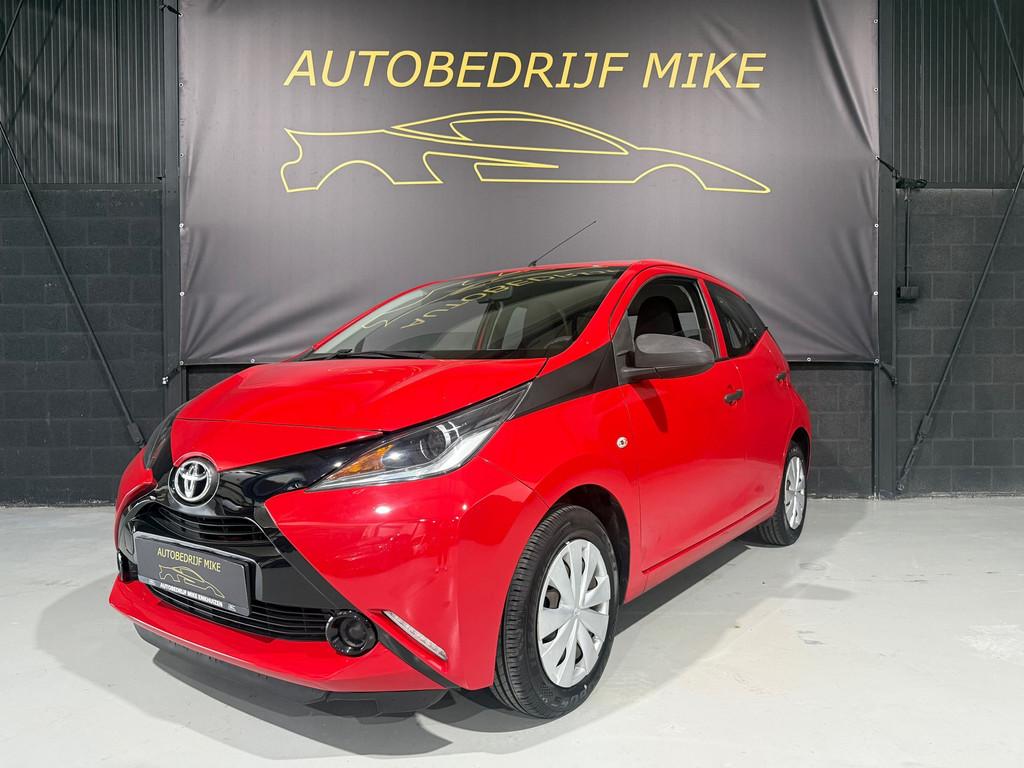 Toyota Aygo 1.0 VVT-i x-now, Auto's, Voorwielaandrijving, Gebruikt, Euro 6, Start-stop-systeem