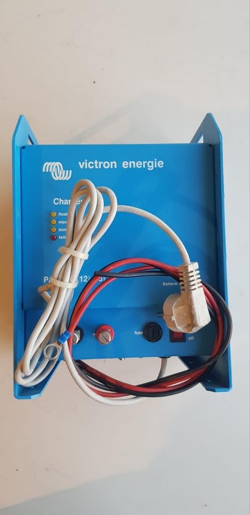 Victron energie accu lader, Ophalen of Verzenden, Zo goed als nieuw, Kabel of Apparatuur