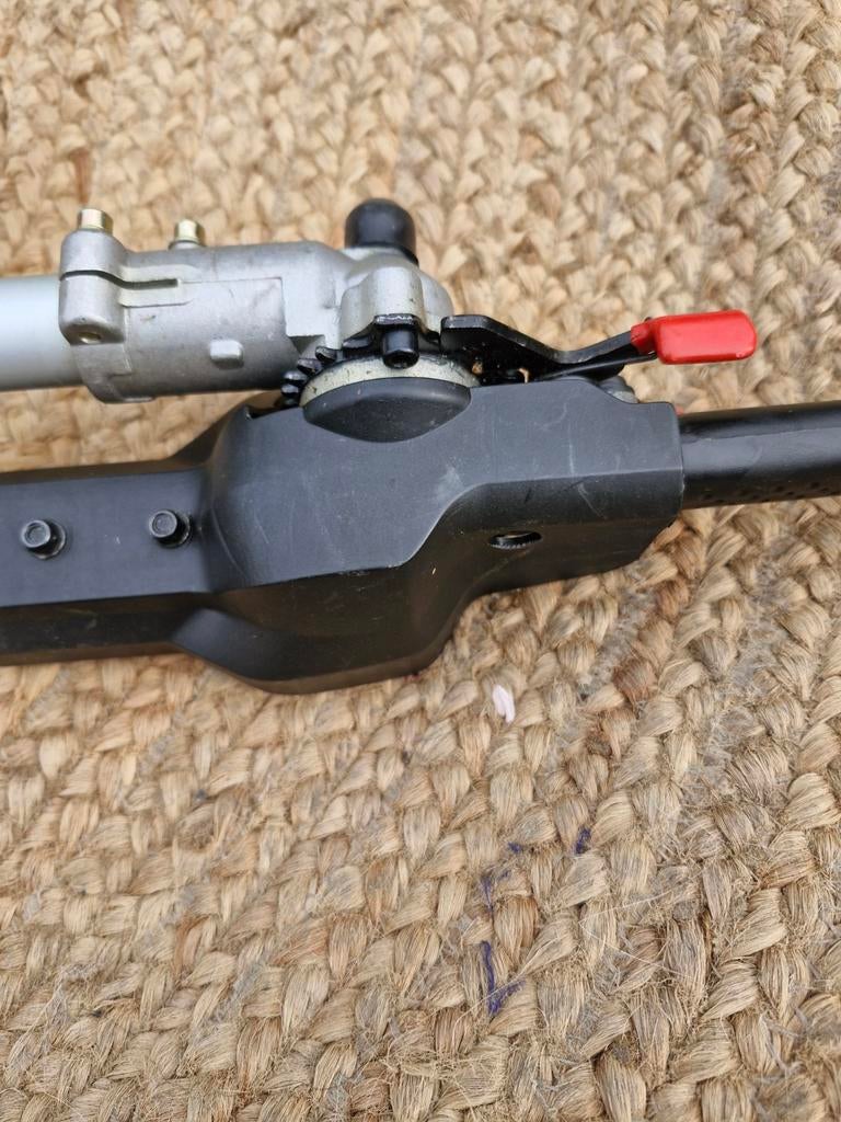 Electrische heggeschaar., Tuin en Terras, Heggenscharen, Ophalen of Verzenden, Zo goed als nieuw, Elektrisch, Bosch