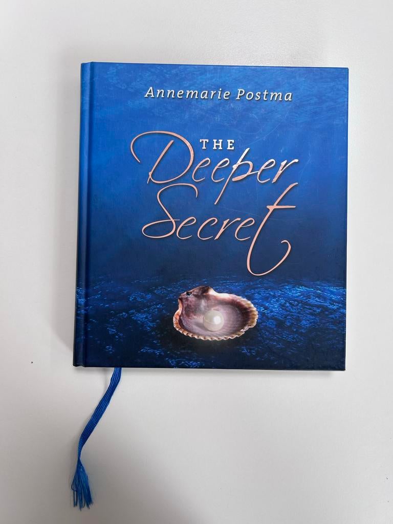 Annemarie Postma - The Deeper Secret, Boeken, Annemarie Postma, Spiritualiteit algemeen, Overige typen, Ophalen of Verzenden