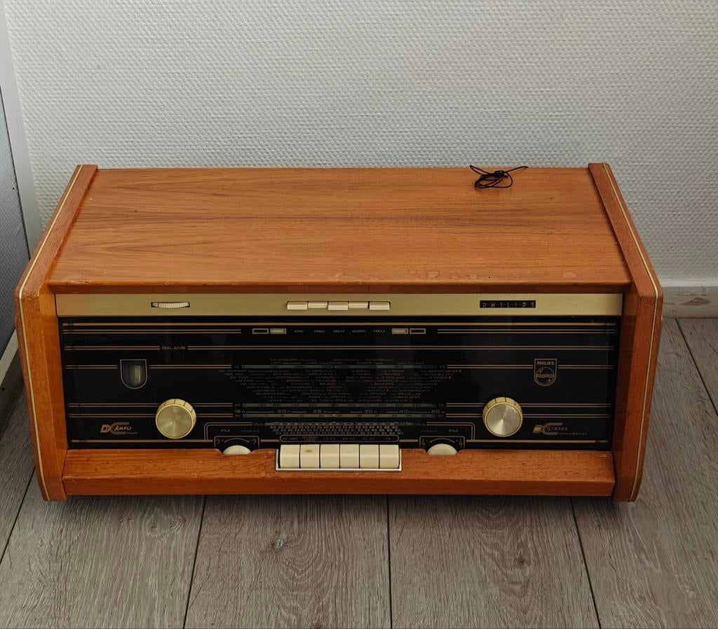 Vintage Philips buizenradio, Ophalen, Gebruikt, Radio