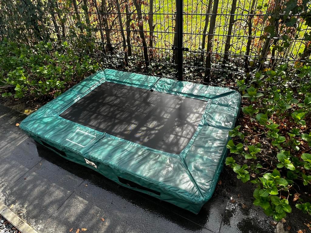 Salta Trampoline 150x215cm, Ophalen, Gebruikt