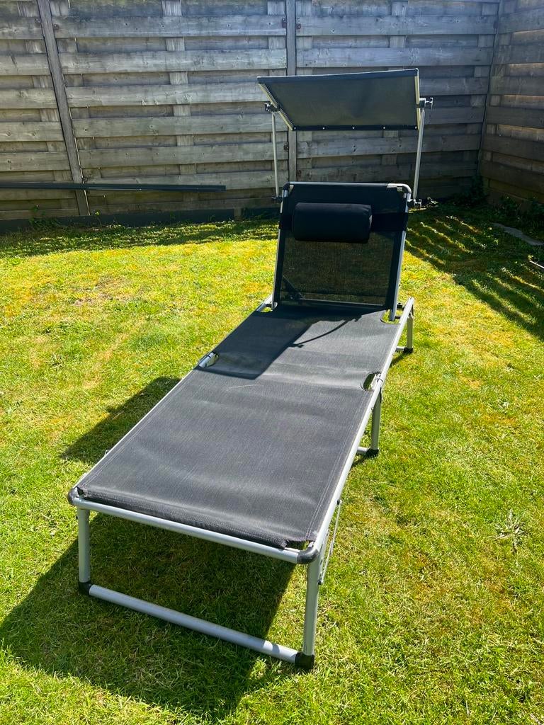 Opvouwbaar strandbed, ligbed met kussen en zonnescherm, Ophalen, Zo goed als nieuw, Aluminium