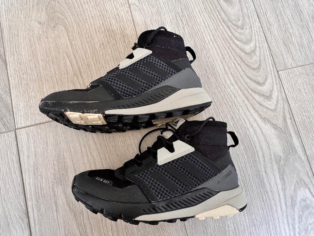 adidas Terrex RAIN.RDY kinderschoenen/stad/outdoorschoenen, Kinderen en Baby's, Kinderkleding | Schoenen en Sokken, Adidas, Gebruikt
