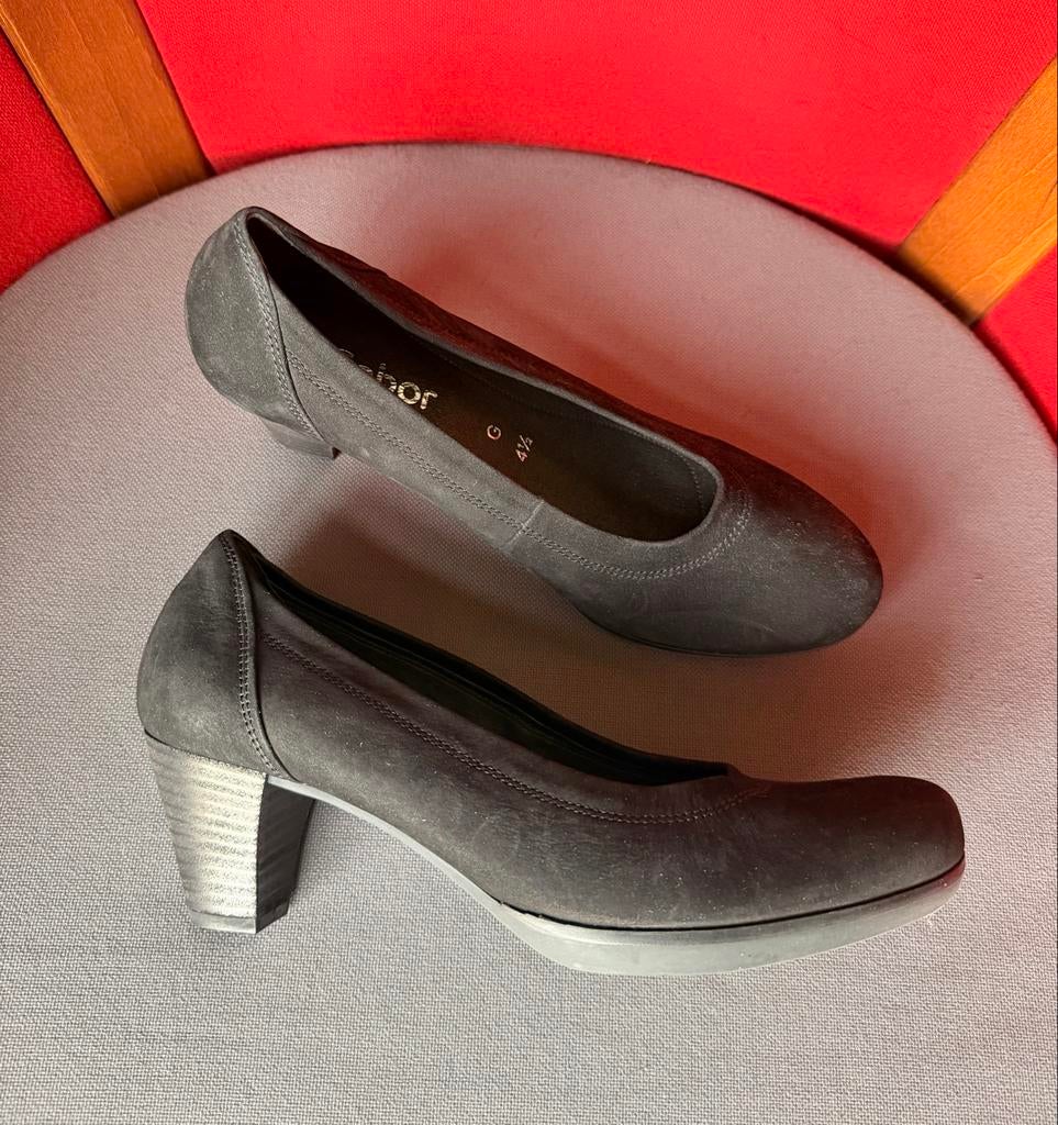 Gabor NIEUW zwart suède pumps maat 4,5 G, Pumps, Zwart, Nieuw, Ophalen of Verzenden