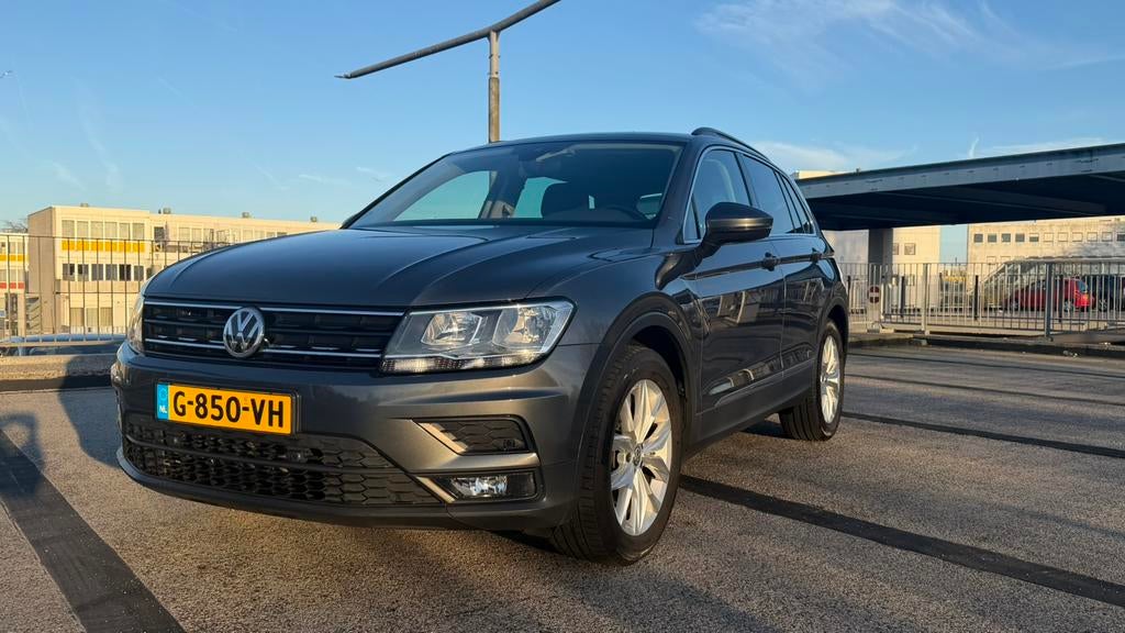 Volkswagen Tiguan 1.5 TSI ACT 150pk DSG dec. 2019 AUTOMAAT, Auto's, Volkswagen, Stof, 1498 cc, 4 cilinders, Metallic lak