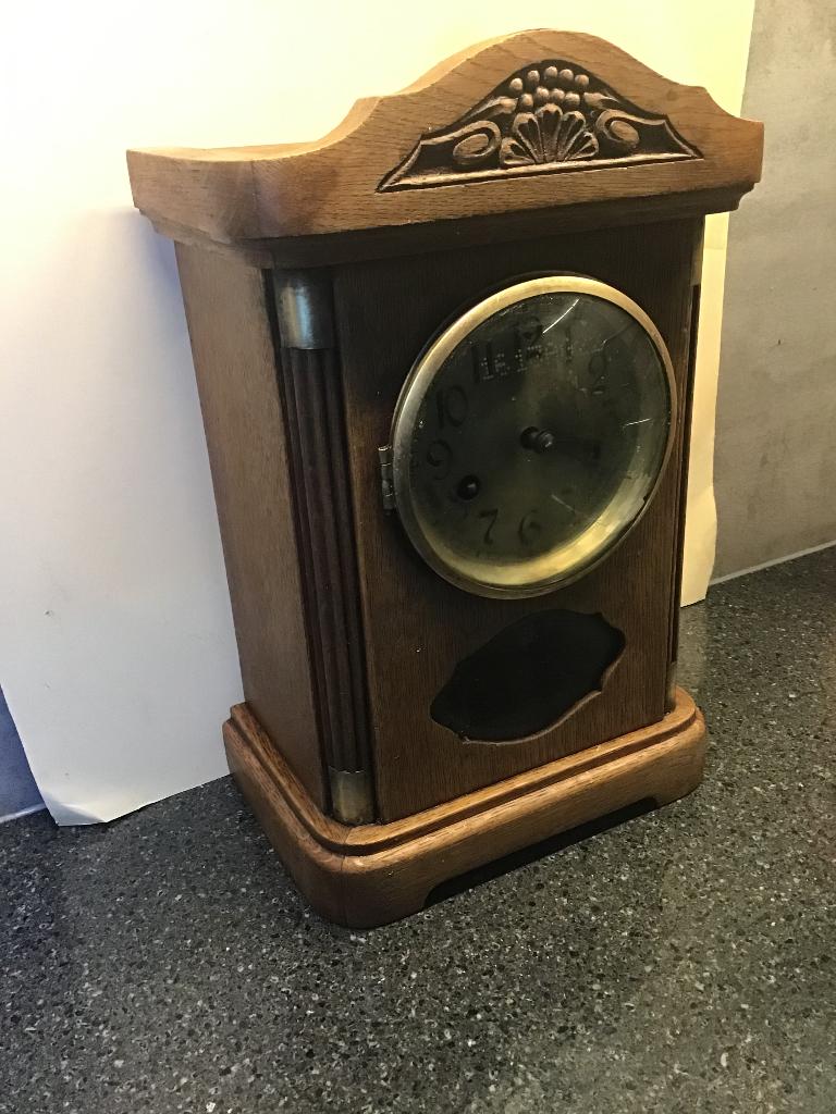 Tafelklokje hoogte 32cm, Antiek en Kunst, Antiek | Klokken, Verzenden