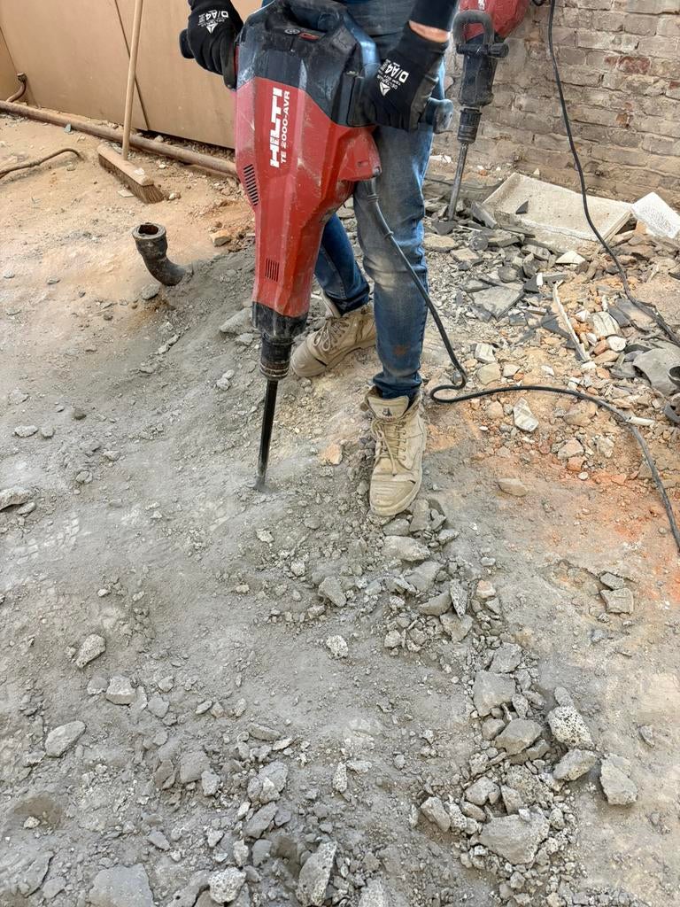 SLOOPWERK, TEGELREINIGING & PUIN AFVOER – SNEL GEREGELD