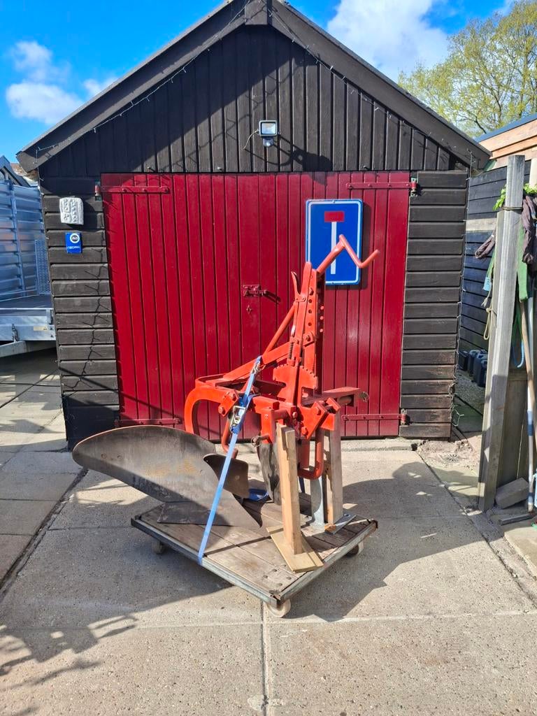 Te koop goudland ploeg, Ophalen