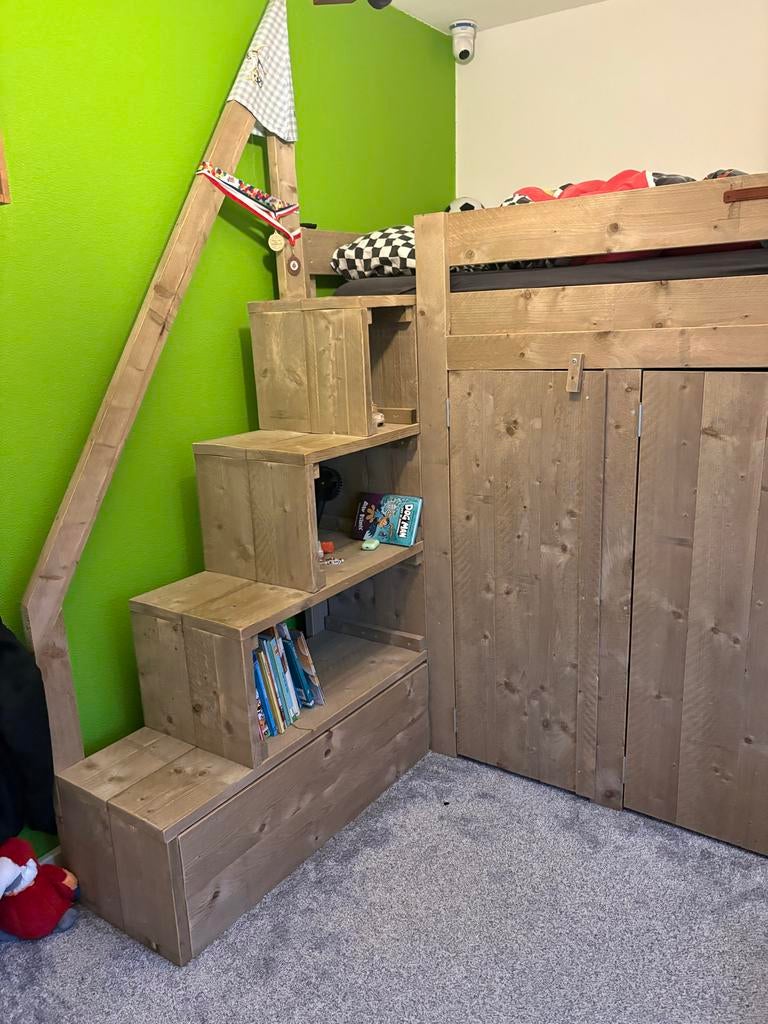 Houten hoogslaper met kast en trap met lade, Ophalen, Gebruikt, Hoogslaper