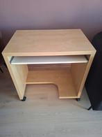IKEA bureautje, gratis af te halen, Ophalen, Gebruikt, 70 tot 120 cm, 70 tot 120 cm
