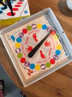 Twister spel - Zo goed als nieuw!, Vijf spelers of meer, Ophalen of Verzenden, Zo goed als nieuw