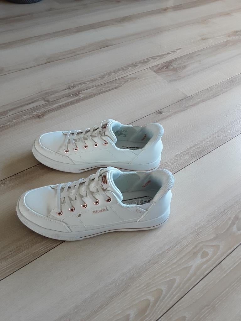 Skechers wit maat 40, Kleding | Dames, Schoenen, Ophalen, Wit, Nieuw, Sneakers of Gympen