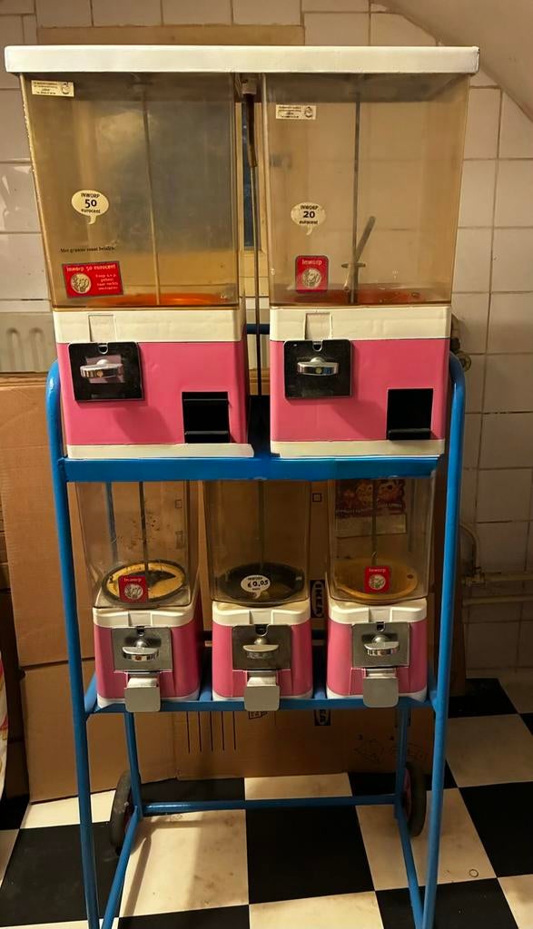 Vintage werkend snoepautomaat, Ophalen