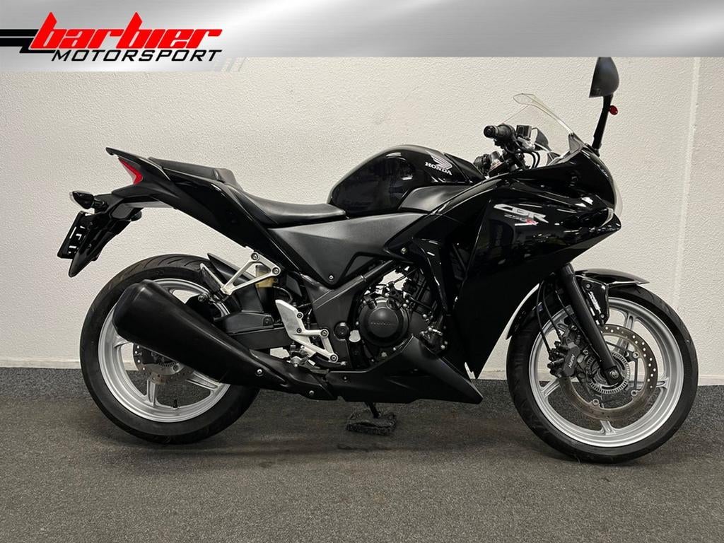⭐️⭐Honda CBR 250 R CBR250R (bj 2011)⭐️⭐, Motoren, 250 cc, Honda, Bedrijf, Onbekend