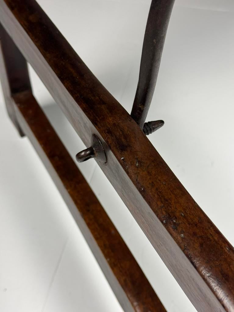 Spaanse tafel 18e eeuw antiek, Ophalen