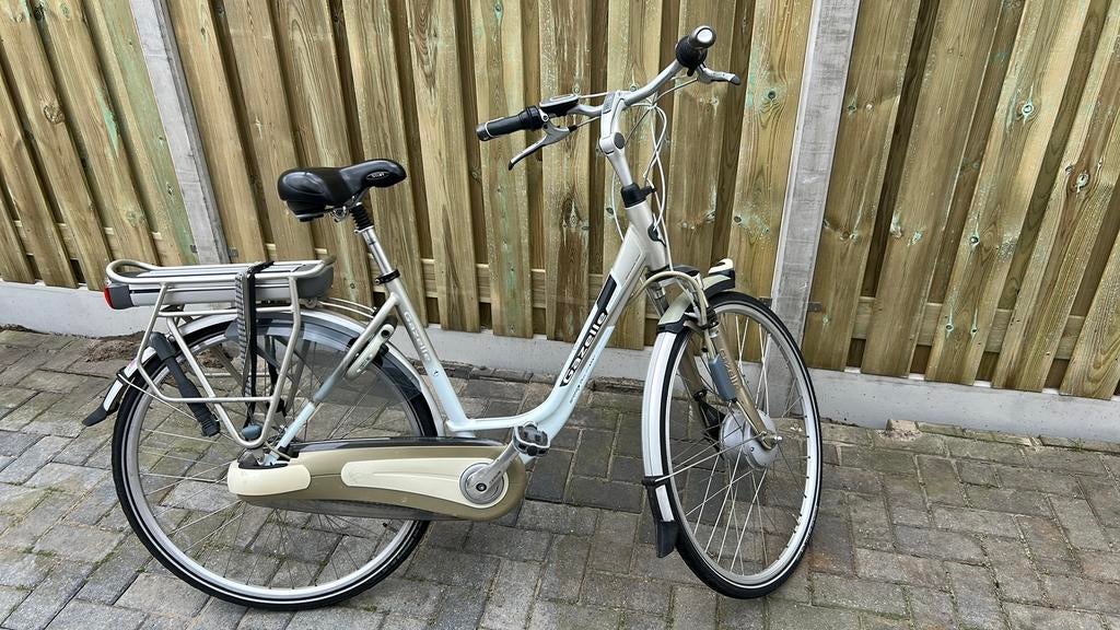 Gazelle orange plus innergy Platinum accu, Fietsen en Brommers, Elektrische fietsen, Ophalen of Verzenden, Gebruikt, 50 km per accu of meer