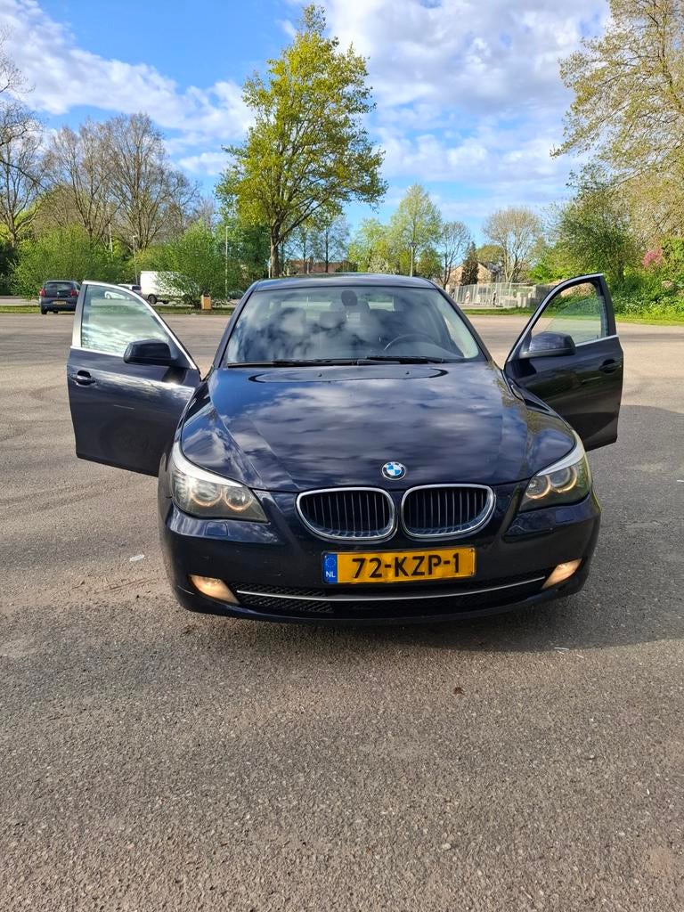 BMW 5-Serie 2.0 520I AUT 2010 Blauw, Auto's, Automaat, Achterwielaandrijving, Zwart, 4 cilinders