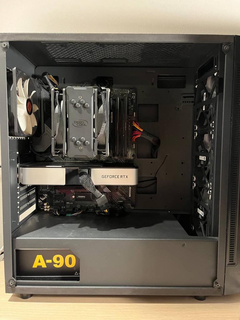 echte goede pc voor alles , kan ook nog over prijs afspreken, 1 speler, Ophalen of Verzenden, Zo goed als nieuw, Platform