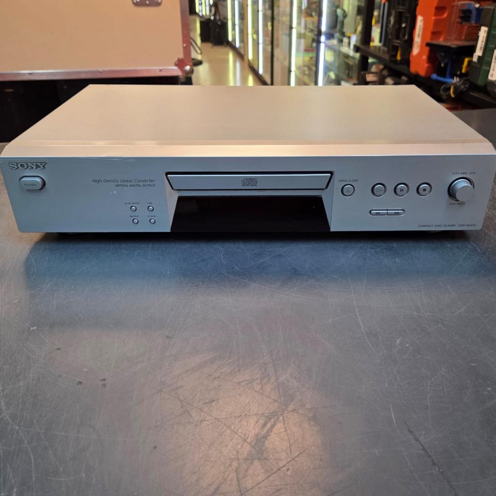 SONY CDP-XE270 CD-speler in topstaat, Audio, Tv en Foto, Cd-spelers, Sony, Zo goed als nieuw, Support@sony.com, 1-7-1 Konan, Minato-ku
Tokyo 108-0075
Japan
