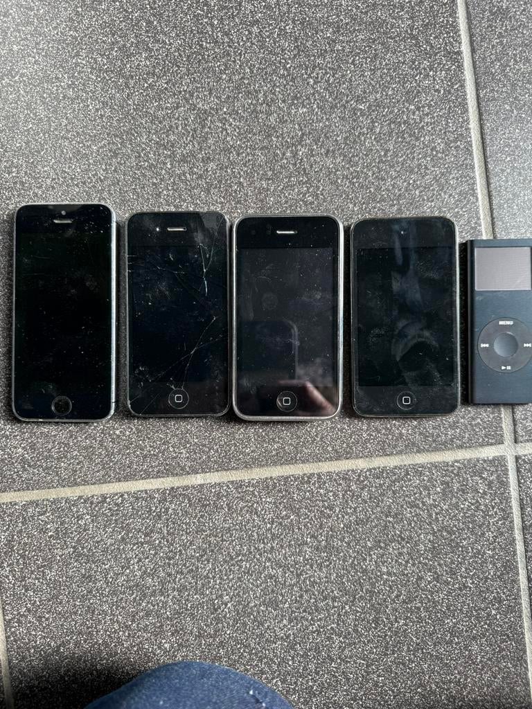 Divers Ipods en Iphones, Telecommunicatie, Mobiele telefoons | Apple iPhone, Ophalen, Gebruikt, 16 GB, Overige modellen