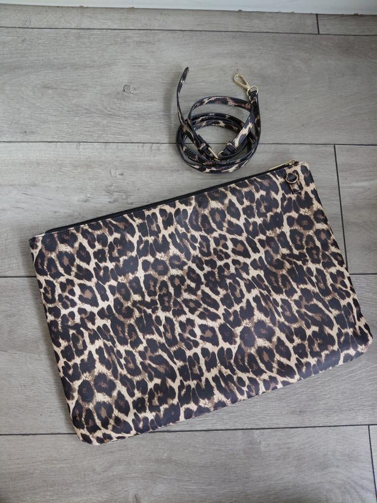 Laptophoes Panterprint, Computers en Software, Laptophoezen, Ophalen of Verzenden, 15 inch, Zo goed als nieuw, Kruidvat