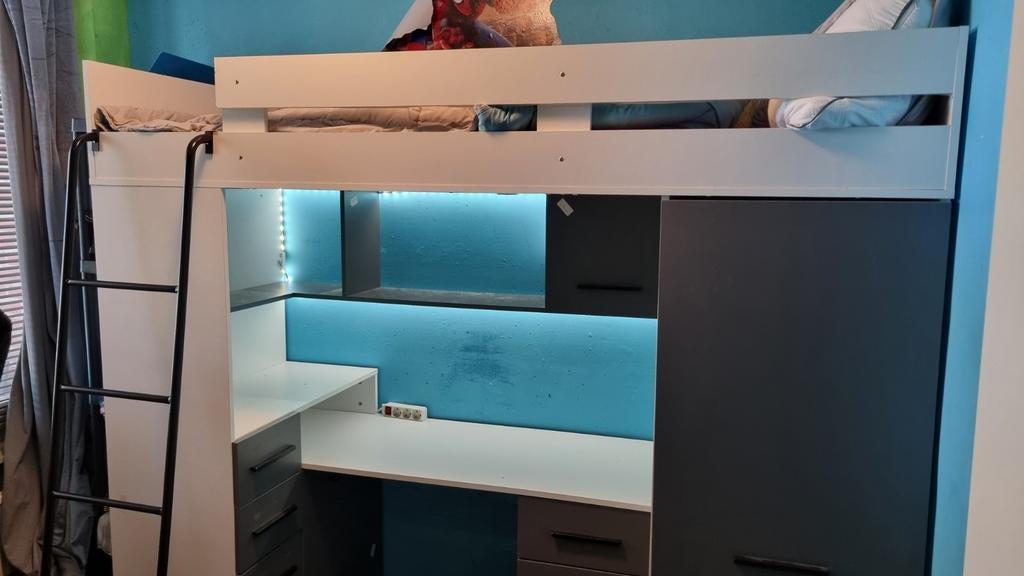 Hoogslaper met bureau en opbergruimte, Ophalen, Gebruikt, Hoogslaper