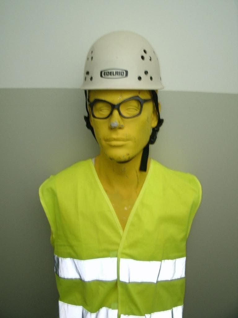 Mannequin (HxB) 75cm x 40cm (in gele kleur), Hobby en Vrije tijd, Naaien en Fournituren, Ophalen, Gebruikt, Paspop