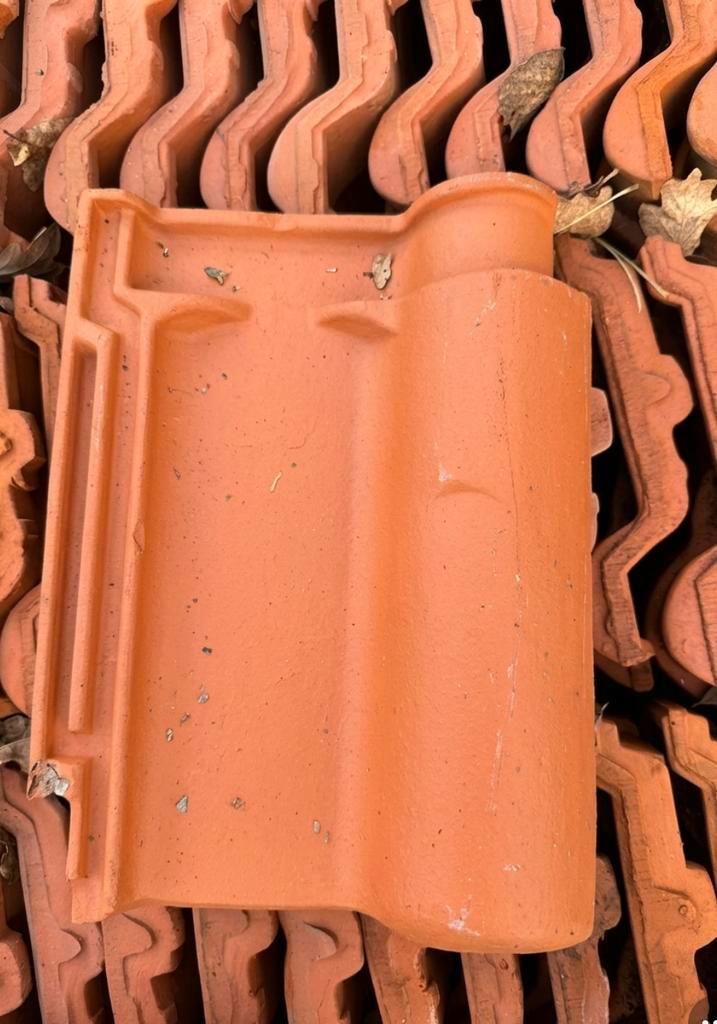 6.000 nette klein romaans dakpannen gebr laumans, Antiek en Kunst, Curiosa en Brocante, Ophalen of Verzenden