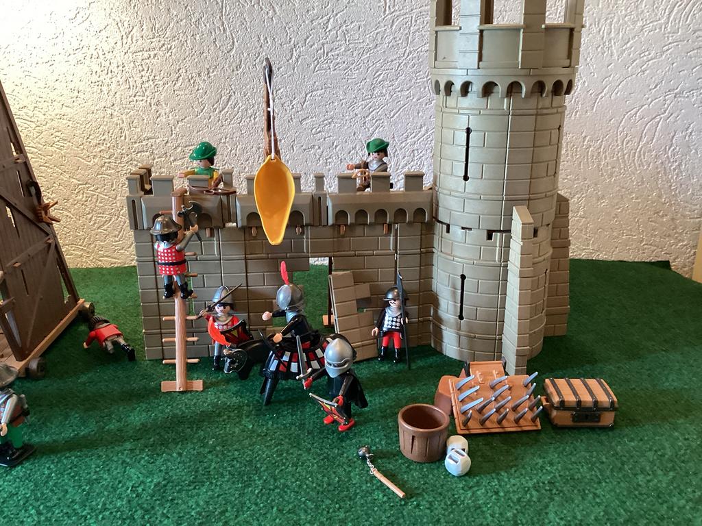 Playmobil vintage kasteel  + belegeringstoren. Zie foto’s., Ophalen of Verzenden, Gebruikt